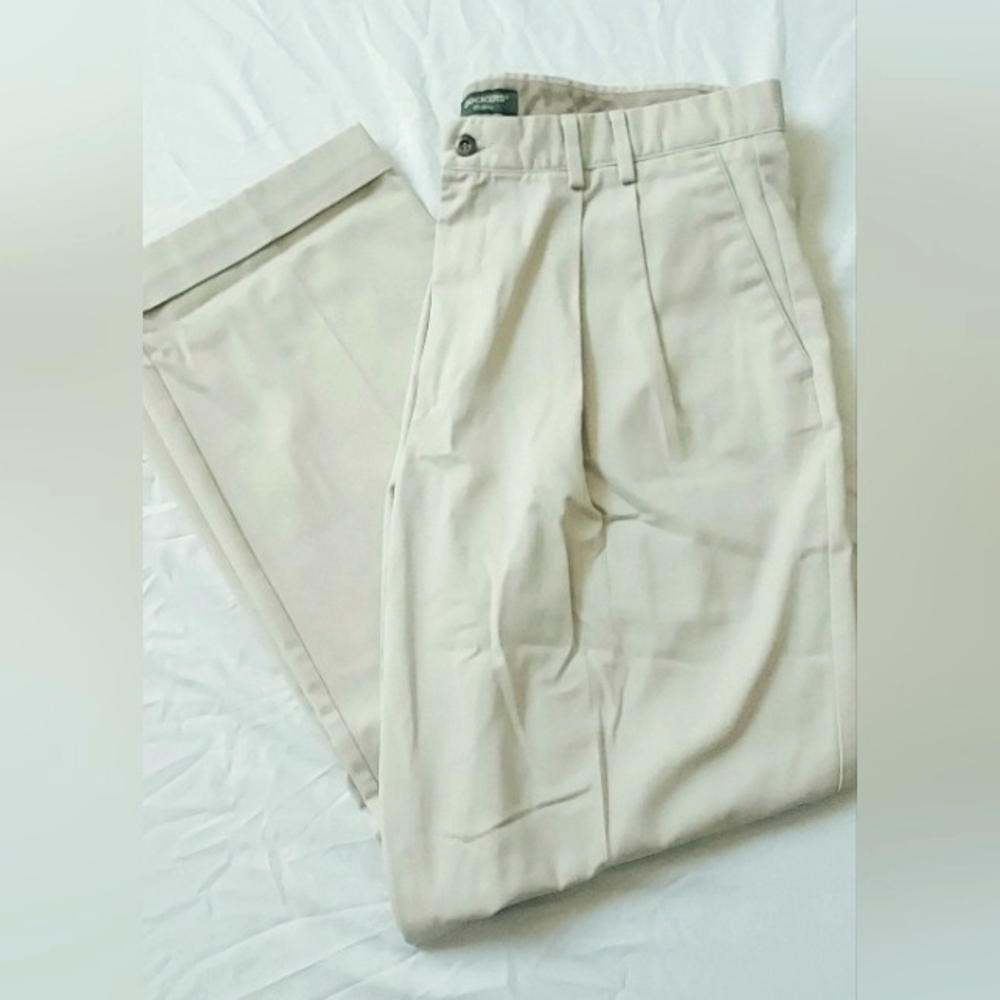 Vintage Dockers Pants Men 36x32 Relaxed Fit Premium Khaki Pleated Front Non Iron
